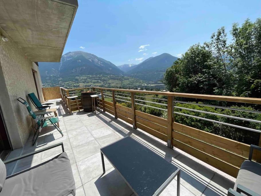 Gite Vue Panoramique Embrun 13 Personnes Villa Eksteriør billede