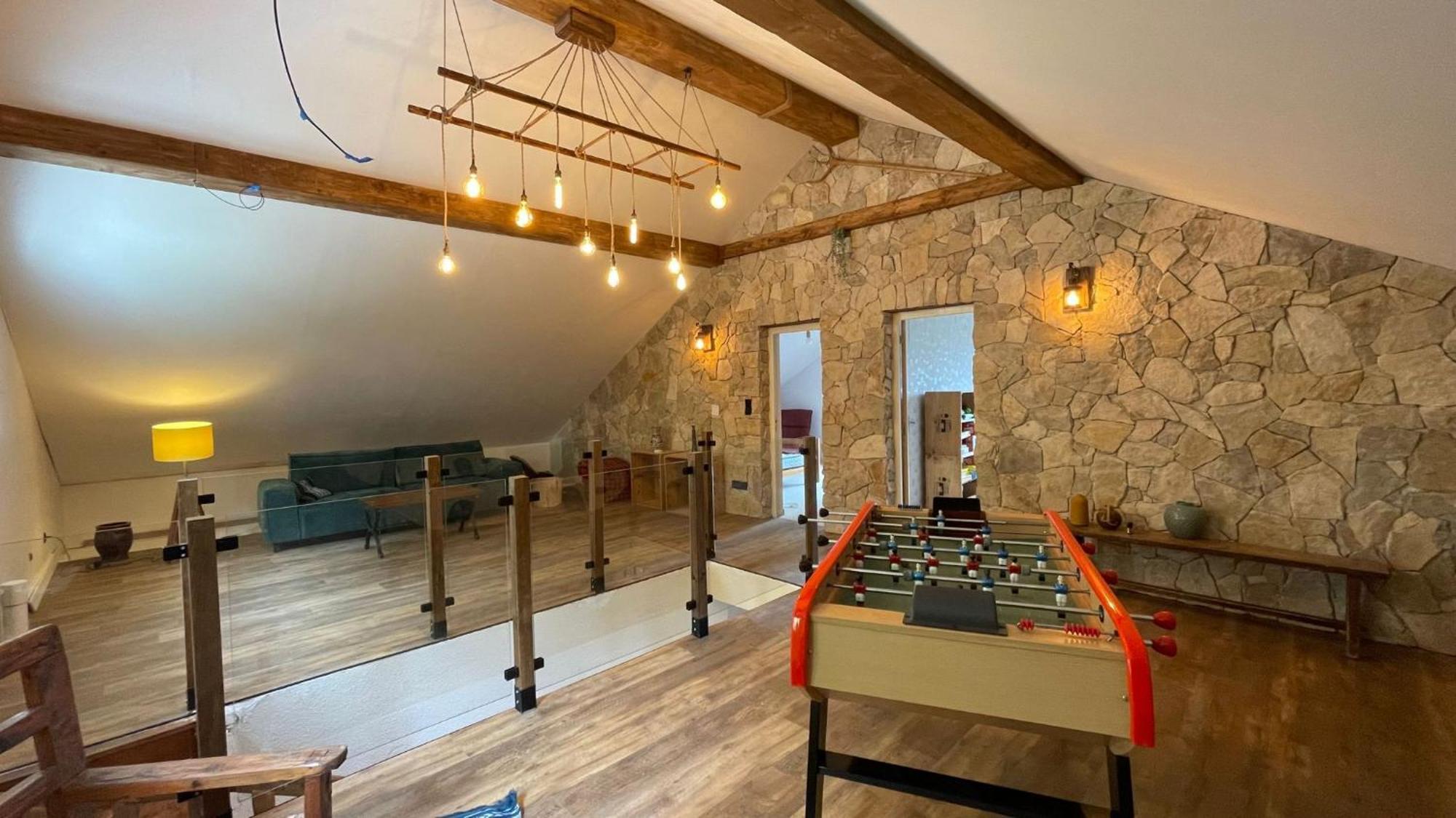 Gite Confort 15 Couchages, Vue Panoramique Montagne Hautes Alpes, Terrasses Embrun Eksteriør billede