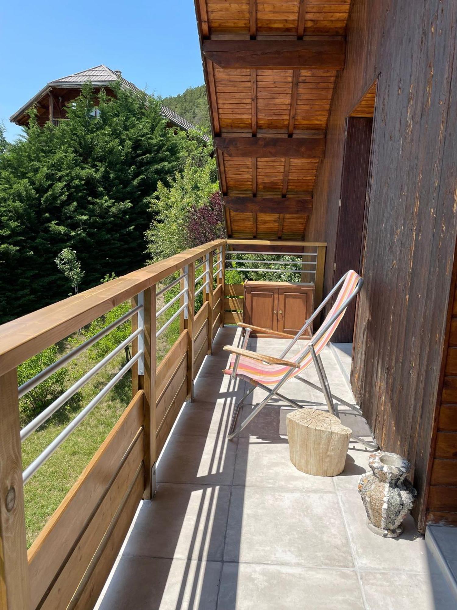 Gite Confort 15 Couchages, Vue Panoramique Montagne Hautes Alpes, Terrasses Embrun Eksteriør billede