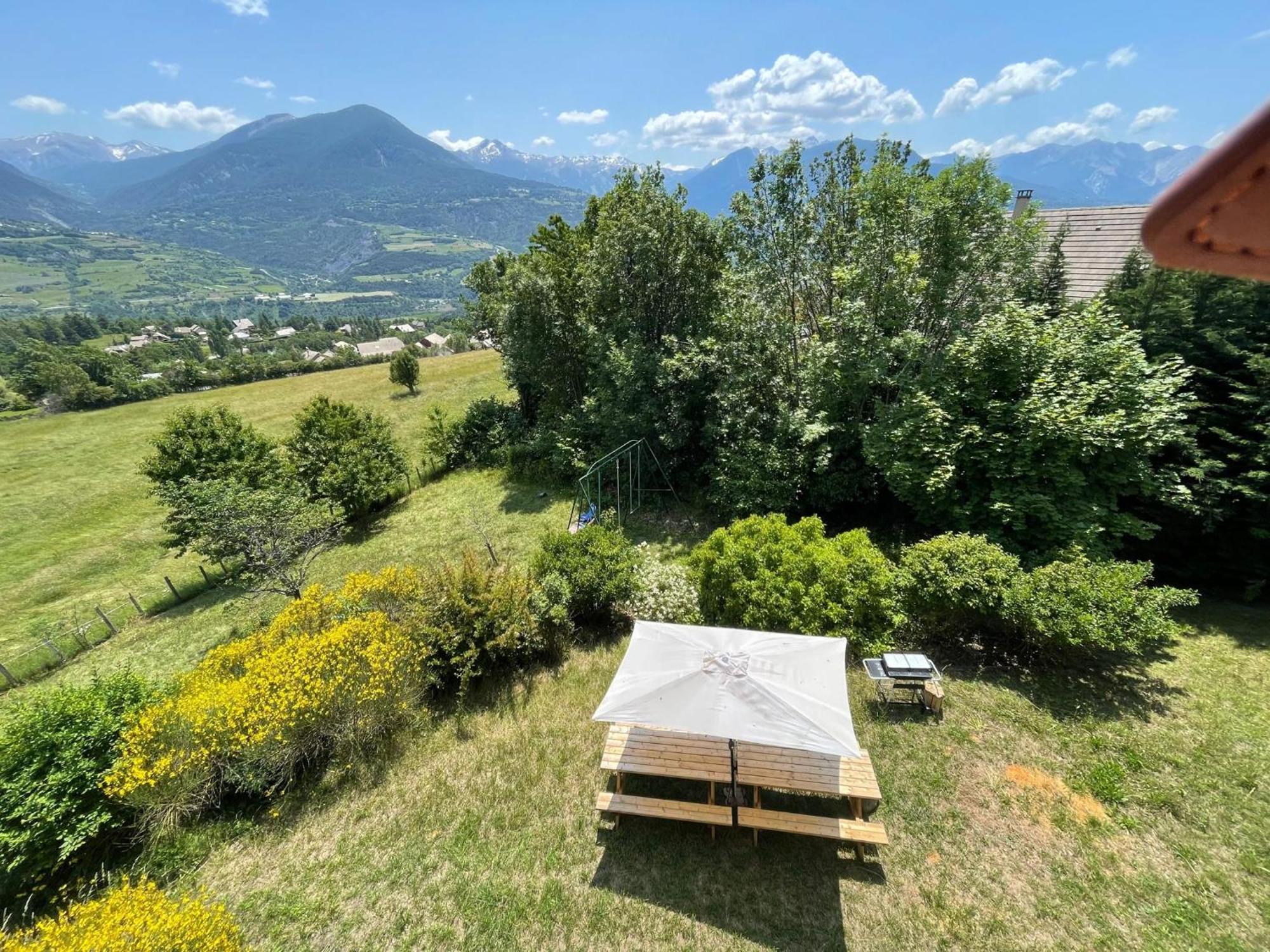 Gite Vue Panoramique Embrun 13 Personnes Villa Eksteriør billede