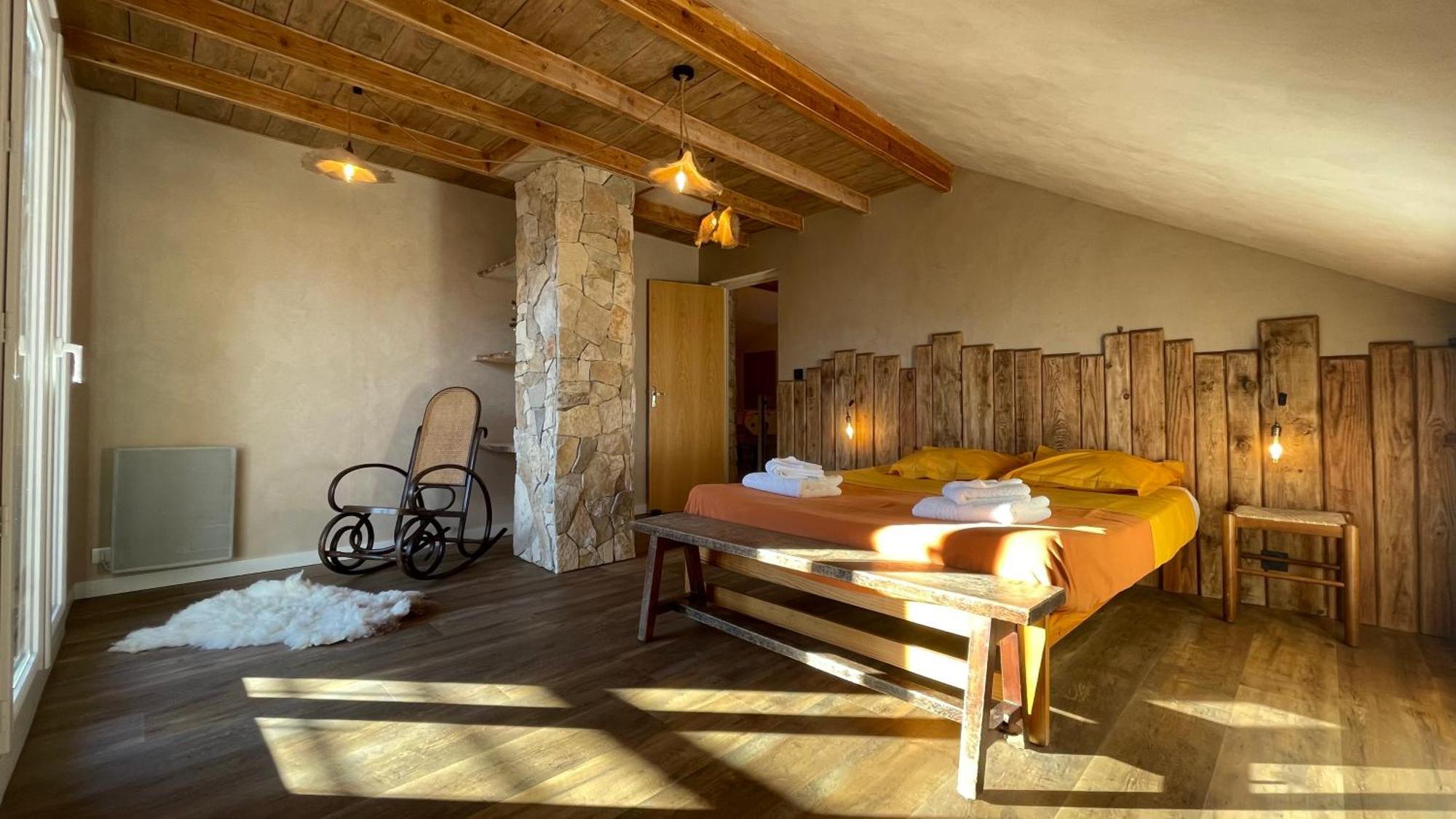 Gite Confort 15 Couchages, Vue Panoramique Montagne Hautes Alpes, Terrasses Embrun Eksteriør billede