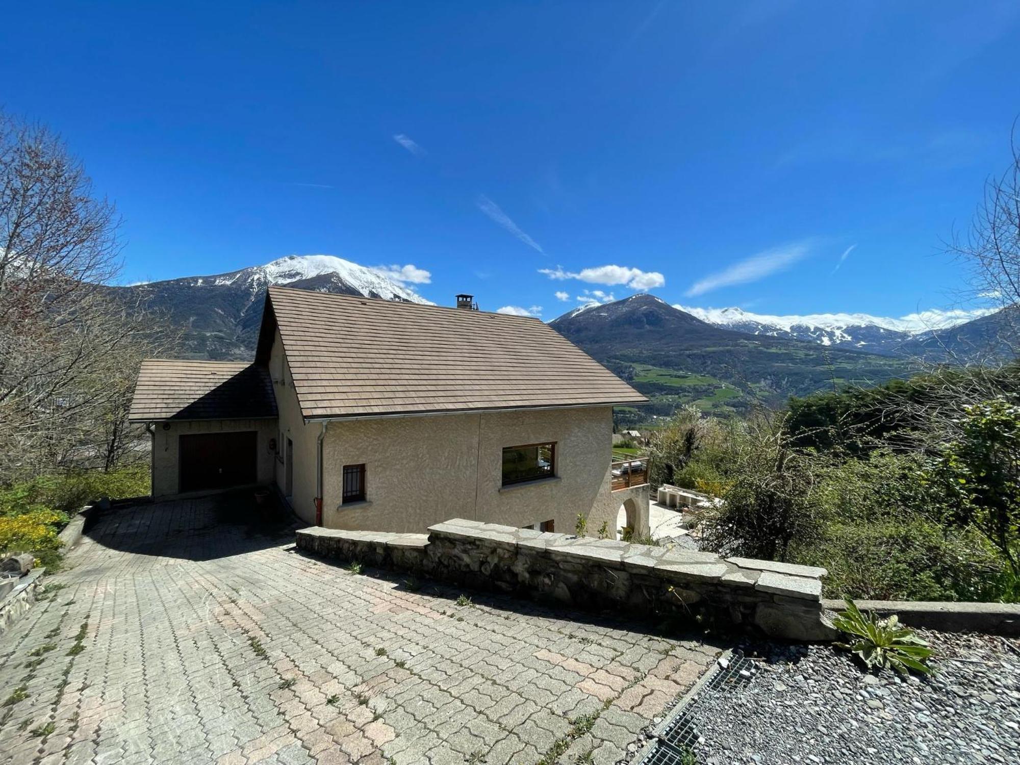 Gite Confort 15 Couchages, Vue Panoramique Montagne Hautes Alpes, Terrasses Embrun Eksteriør billede